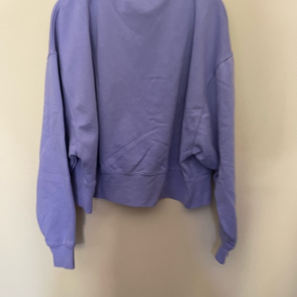 Super plush and comfy crew neck oversized in  small - Picture 4 of 4